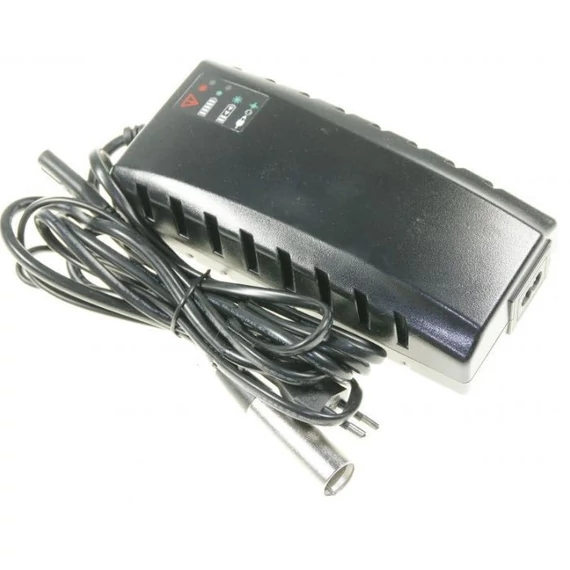 Elektromos kerékpár töltő 42V, 3A, (XLR csatlakozós)